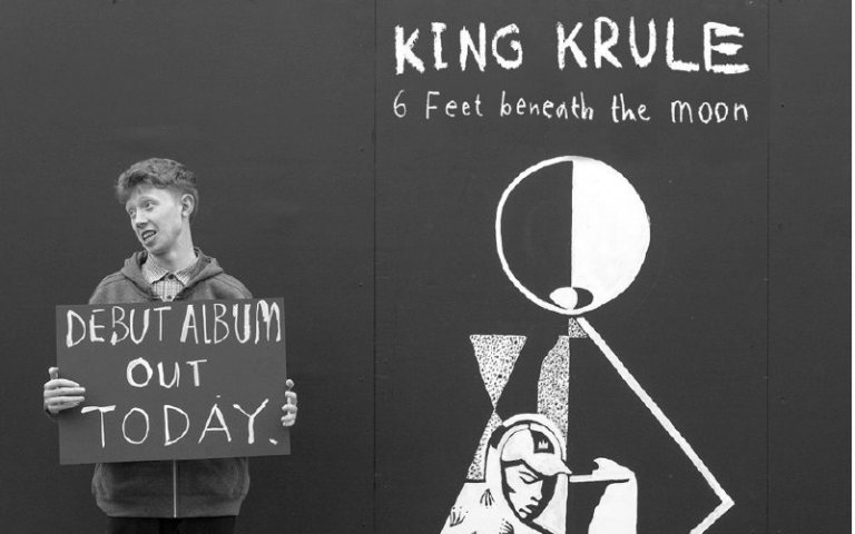 Beneath the moon. King Krule 6 feet beneath the Moon. King Krule album. King Krule 2022. King Krule man Alive.