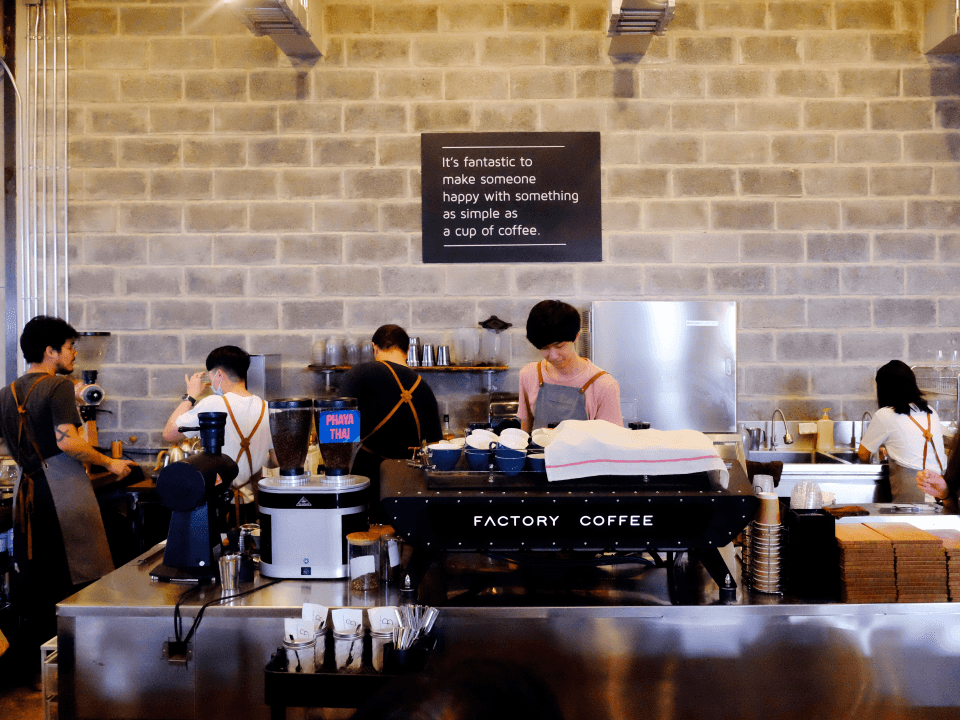 Factory Coffee ร้านกาแฟระดับแชมป์ในโลเคชันใหม่ THE MOMENTUM