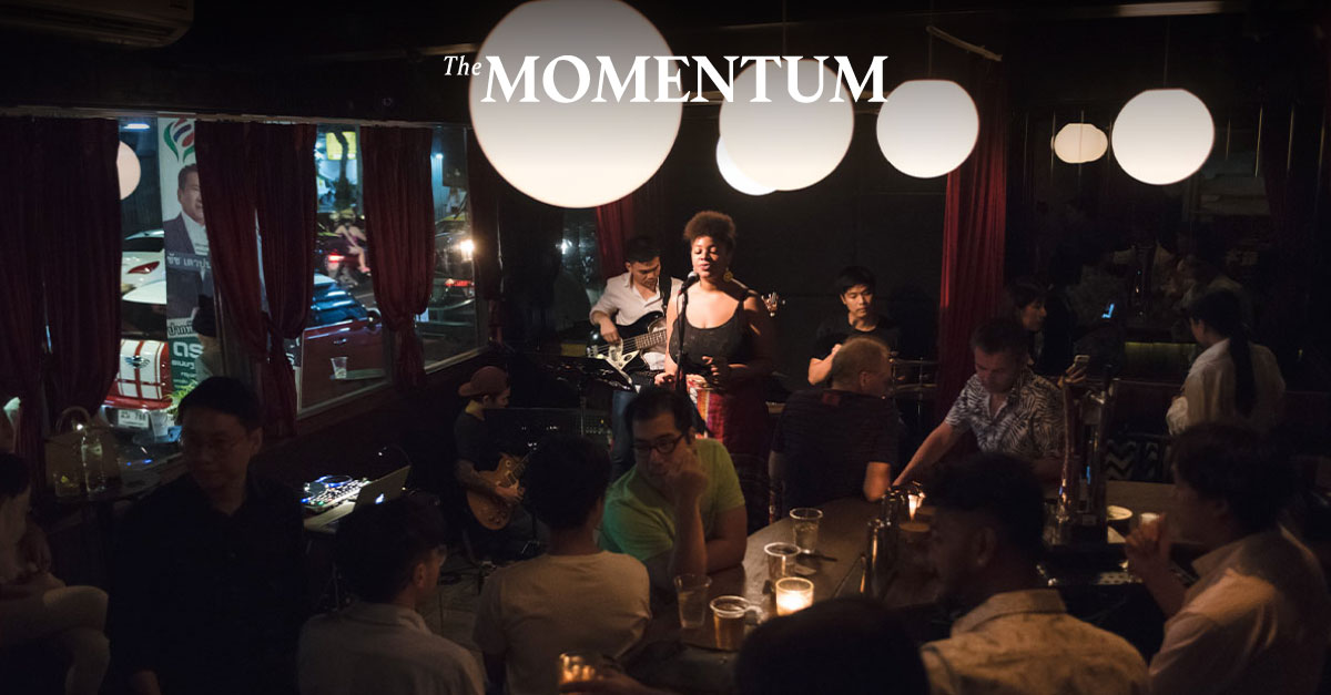 To More Bar โรงละครหลงยุคที่สร้างมาเพื่อคนรักดนตรีแจ๊ซ | THE MOMENTUM