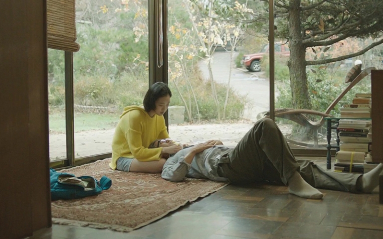 5 ภาพยนตร์รักข้ามรุ่นที่สะท้อนออกมามากกว่าแค่ความสัมพันธ์ | THE MOMENTUM